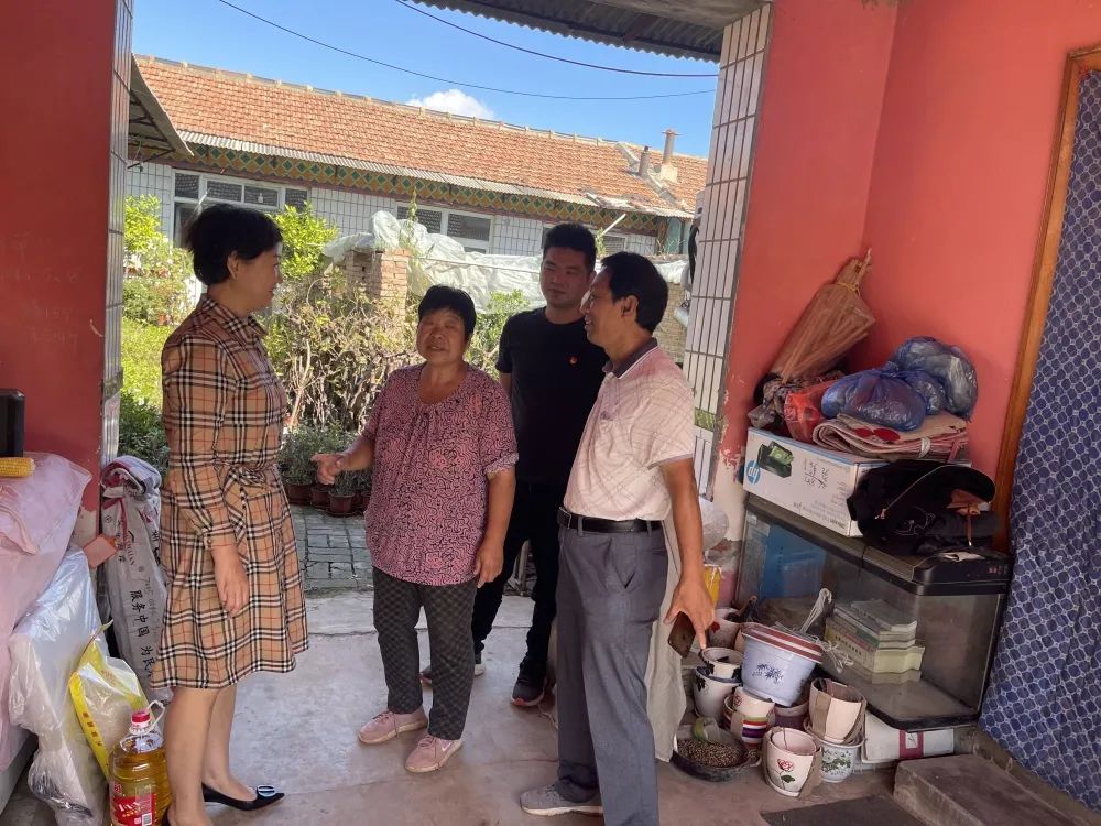 精品人妻无码一区二区三区在线_国产精品人妻一区二区高-精品人妻少妇嫩草AV无码专区-亚洲精品国产精品国自产观看メイリン モデルコレクション メイ,把极品白丝老师啪到腿软メイリン モデルコレクション メイ 美女图片 动漫 精品开展走访慰问结对困难户活动(图1)