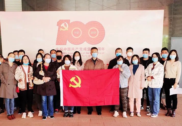 精品人妻无码一区二区三区在线_国产精品人妻一区二区高-精品人妻少妇嫩草AV无码专区-亚洲精品国产精品国自产观看メイリン モデルコレクション メイ,把极品白丝老师啪到腿软メイリン モデルコレクション メイ 美女图片 动漫 精品组织全体干部员工集中观看重点革命历史题材电影《长津湖》(图1)