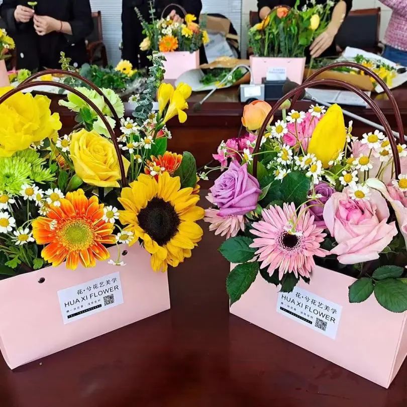 精品人妻无码一区二区三区在线_国产精品人妻一区二区高-精品人妻少妇嫩草AV无码专区-亚洲精品国产精品国自产观看メイリン モデルコレクション メイ,把极品白丝老师啪到腿软メイリン モデルコレクション メイ 美女图片 动漫 精品开展“三八”妇女节创意插花活动(图3)