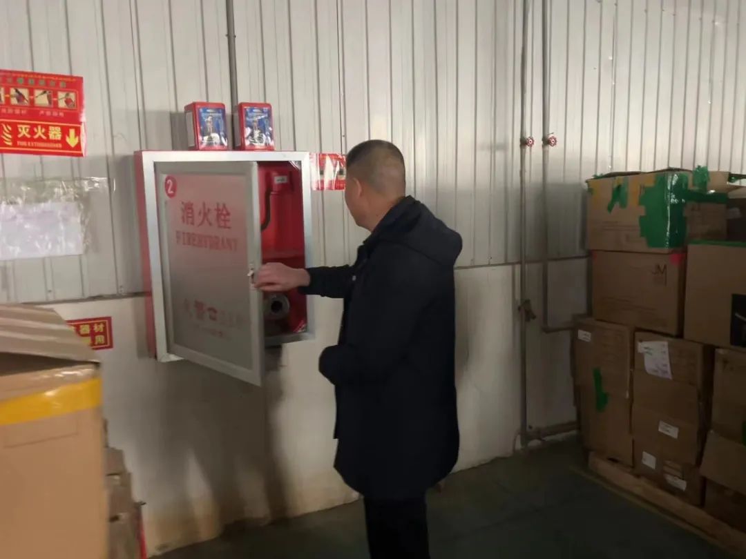 精品人妻无码一区二区三区在线_国产精品人妻一区二区高-精品人妻少妇嫩草AV无码专区-亚洲精品国产精品国自产观看メイリン モデルコレクション メイ,把极品白丝老师啪到腿软メイリン モデルコレクション メイ 美女图片 动漫 精品领导深入企业开展春节重点时期安全排查(图5)