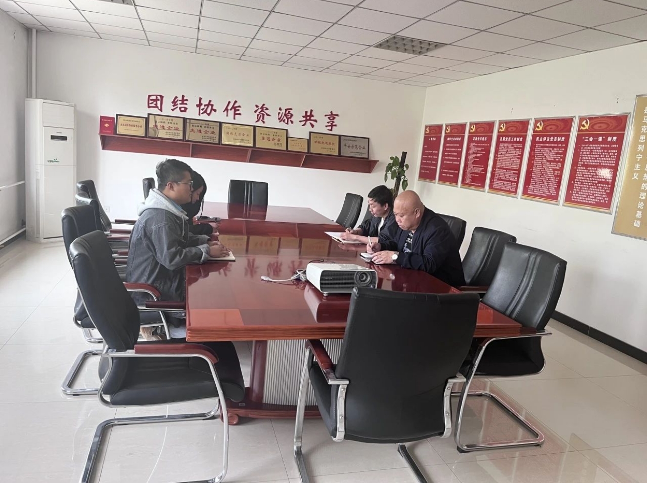 精品人妻无码一区二区三区在线_国产精品人妻一区二区高-精品人妻少妇嫩草AV无码专区-亚洲精品国产精品国自产观看メイリン モデルコレクション メイ,把极品白丝老师啪到腿软メイリン モデルコレクション メイ 美女图片 动漫 精品开展形式多样的国家安全教育宣传活动(图2)