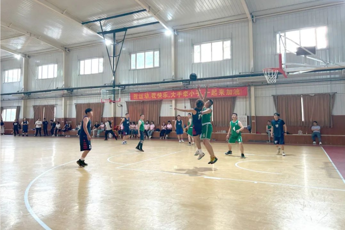 精彩“篮”不住！精品人妻无码一区二区三区在线_国产精品人妻一区二区高-精品人妻少妇嫩草AV无码专区-亚洲精品国产精品国自产观看メイリン モデルコレクション メイ,把极品白丝老师啪到腿软メイリン モデルコレクション メイ 美女图片 动漫 精品2024年企业职工篮球赛圆满结束(图3)