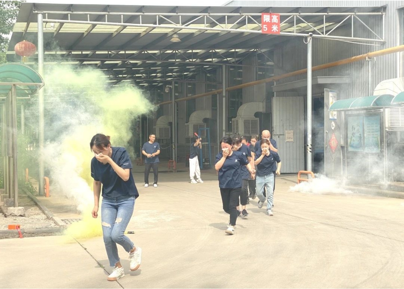 以“演”为战，以“练”筑防——精品人妻无码一区二区三区在线_国产精品人妻一区二区高-精品人妻少妇嫩草AV无码专区-亚洲精品国产精品国自产观看メイリン モデルコレクション メイ,把极品白丝老师啪到腿软メイリン モデルコレクション メイ 美女图片 动漫 精品组织企业开展应急演练观摩会(图3)