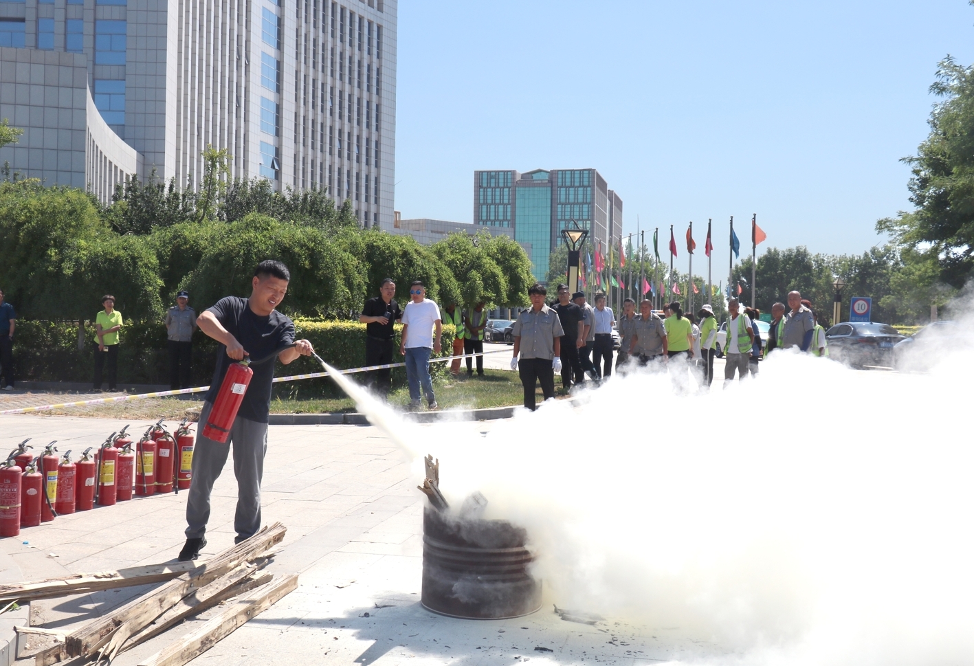 【安全生产月】“培训+演习”，精品人妻无码一区二区三区在线_国产精品人妻一区二区高-精品人妻少妇嫩草AV无码专区-亚洲精品国产精品国自产观看メイリン モデルコレクション メイ,把极品白丝老师啪到腿软メイリン モデルコレクション メイ 美女图片 动漫 精品消防安全进行时！(图3)