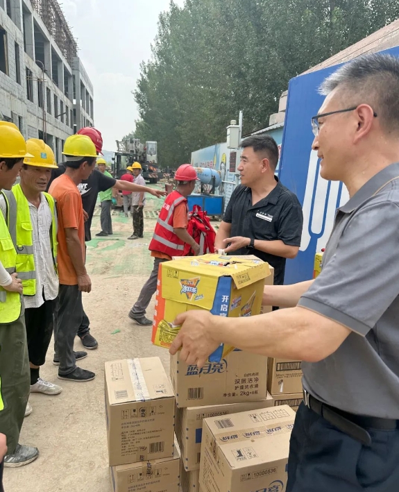 精品人妻无码一区二区三区在线_国产精品人妻一区二区高-精品人妻少妇嫩草AV无码专区-亚洲精品国产精品国自产观看メイリン モデルコレクション メイ,把极品白丝老师啪到腿软メイリン モデルコレクション メイ 美女图片 动漫 精品总工会组织开展“工会送清凉，防暑保安康”活动(图1)