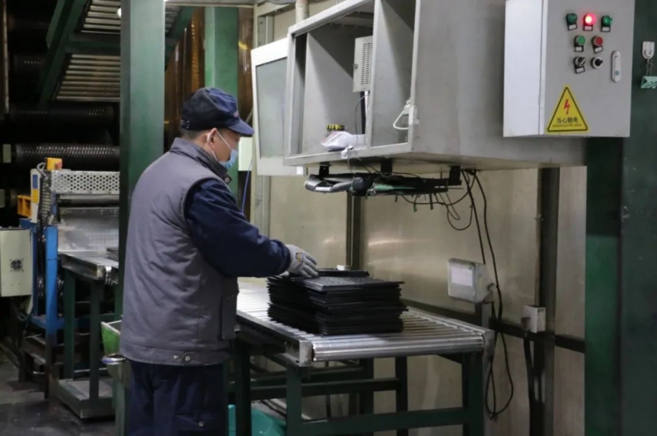 精品人妻无码一区二区三区在线_国产精品人妻一区二区高-精品人妻少妇嫩草AV无码专区-亚洲精品国产精品国自产观看メイリン モデルコレクション メイ,把极品白丝老师啪到腿软メイリン モデルコレクション メイ 美女图片 动漫 精品：企业生产“劲头足”， 奋战龙年“开门红”！(图8)