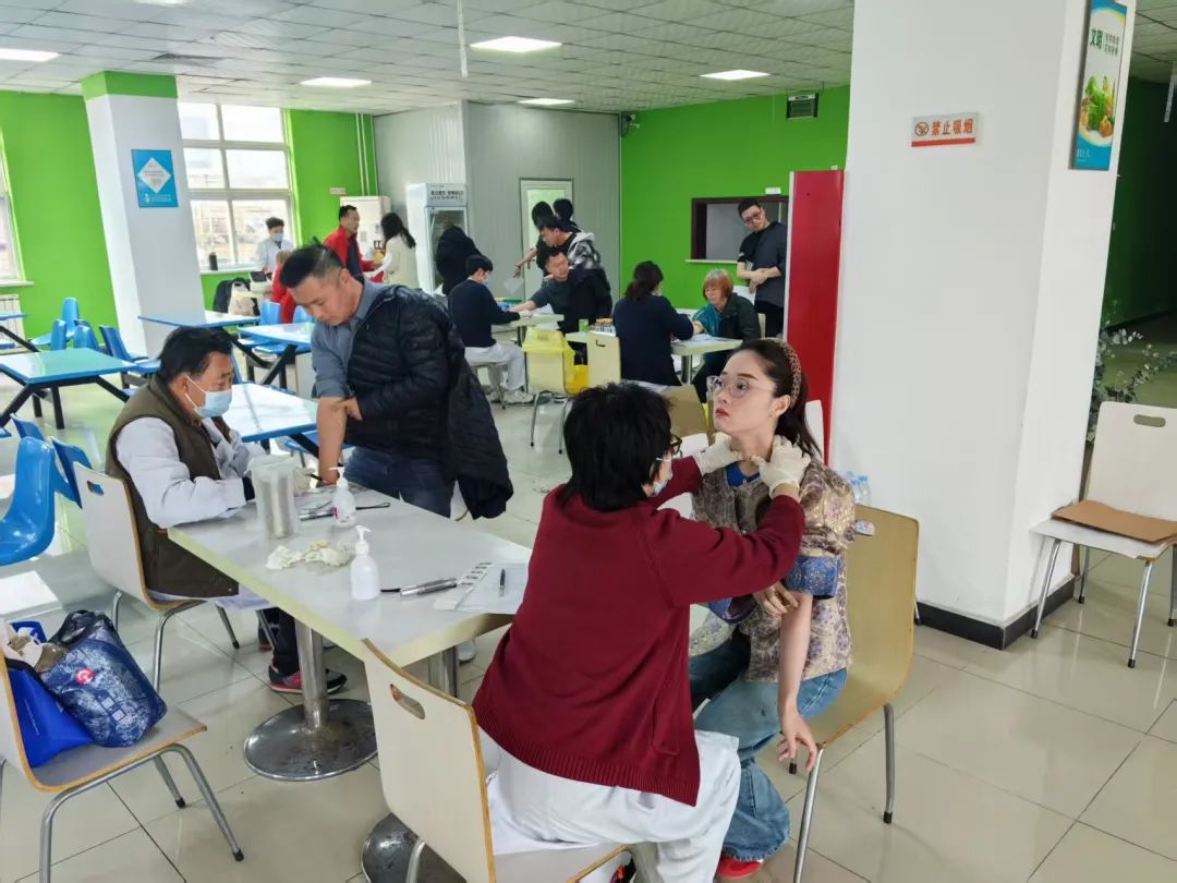 精品人妻无码一区二区三区在线_国产精品人妻一区二区高-精品人妻少妇嫩草AV无码专区-亚洲精品国产精品国自产观看メイリン モデルコレクション メイ,把极品白丝老师啪到腿软メイリン モデルコレクション メイ 美女图片 动漫 精品总工会组织开展农民工、困难职工免费体检活动(图3)