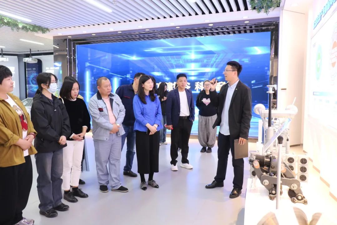 【党建领航促发展】参观学习+廉政谈话，这个党日活动“走实”又“走心”！(图3)