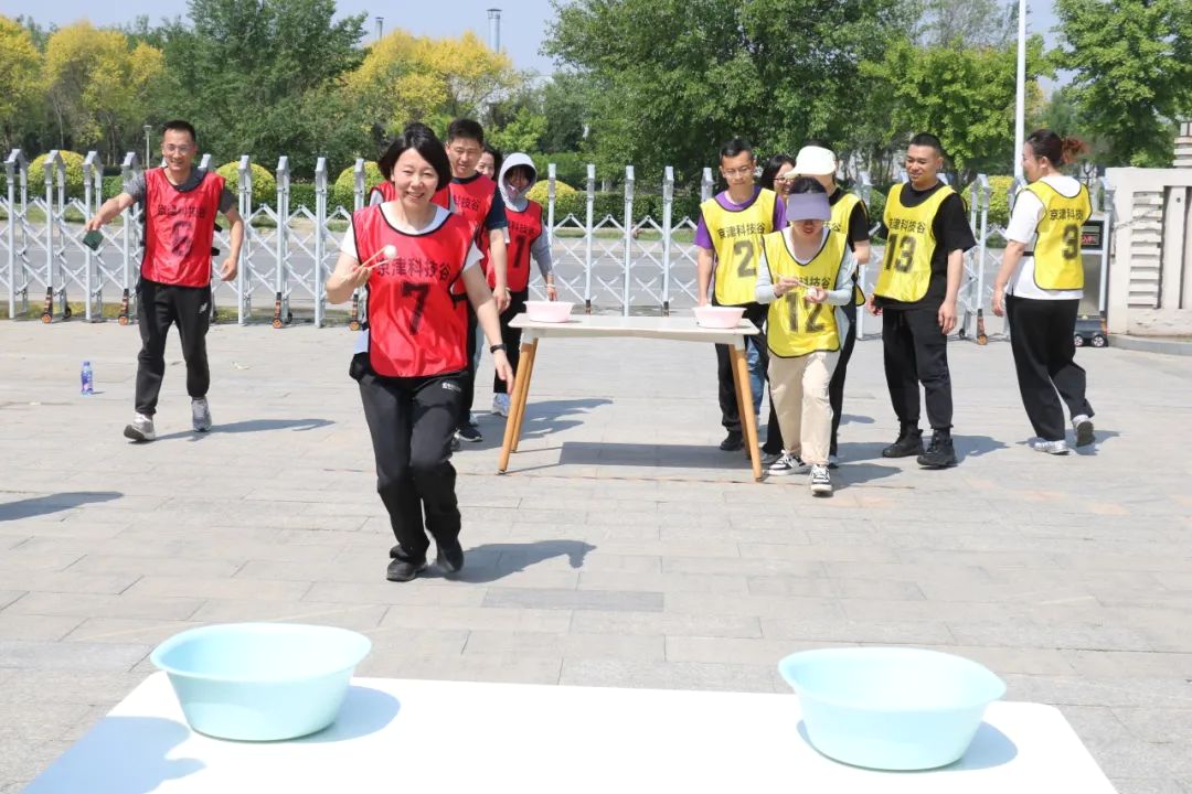 趣享运动，协进新程|这场趣味运动会嗨翻全场！(图15)