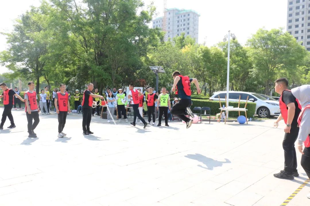 趣享运动，协进新程|这场趣味运动会嗨翻全场！(图11)
