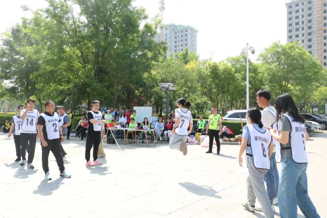 趣享运动，协进新程|这场趣味运动会嗨翻全场！(图14)