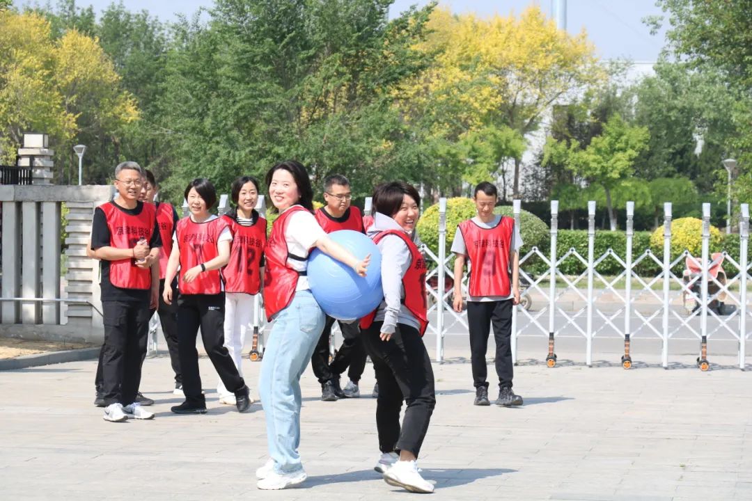 趣享运动，协进新程|这场趣味运动会嗨翻全场！(图9)