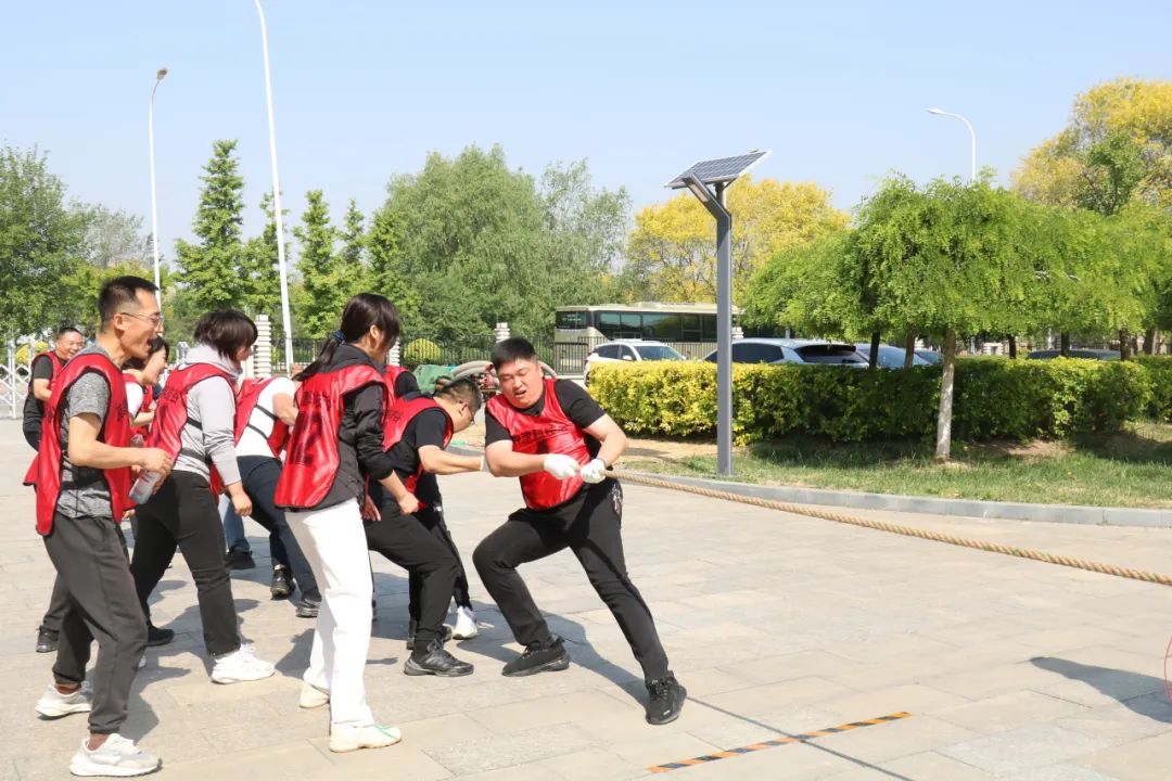 趣享运动，协进新程|这场趣味运动会嗨翻全场！(图3)